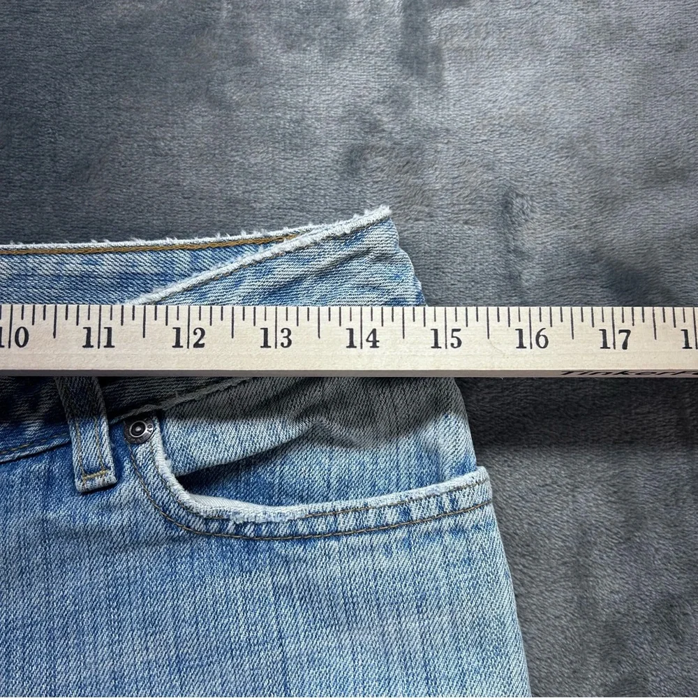 BKE Denim Jeans Women's 28x31.5 Liberty Flare Leg Distressed Low Rise Light Wash - Picture 6 of 16